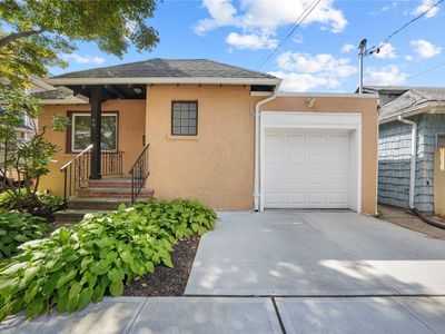 49 Vassar Place, Lynbrook, NY, 11563