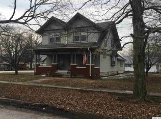 401 SW Cross St, Mt Sterling, IL 62353