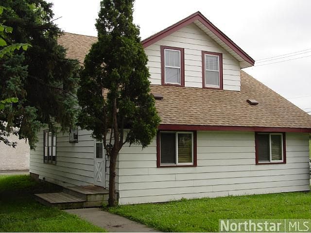 1st image of 1562 Albany Ave