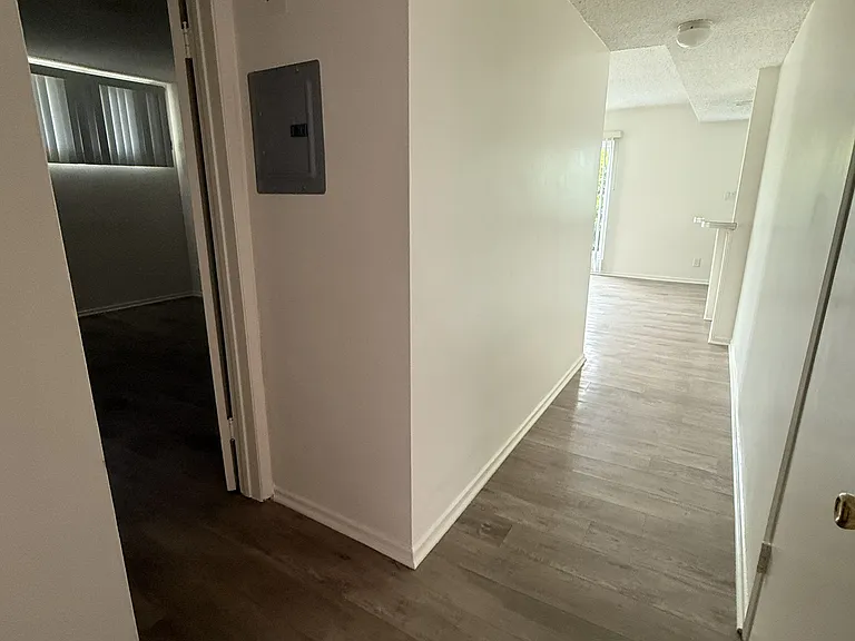 412 Culver Blvd #8 — Photo 11