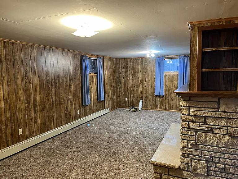 120 Railroad St — Photo 19