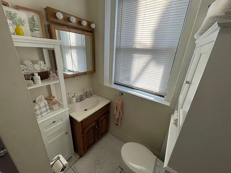 1286-1320 Comm units — Photo 25