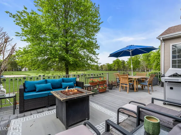 9 Winged Foot Road, Jackson, NJ 08527