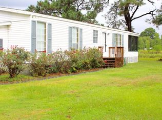 902 Lighthouse Court, Hampstead, NC 28443