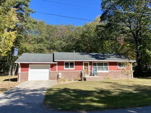3671 Birchcrest Dr, East Tawas, MI 48730