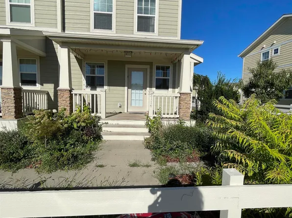 2144 Sapphire Ln, Fairfield, IA 52556