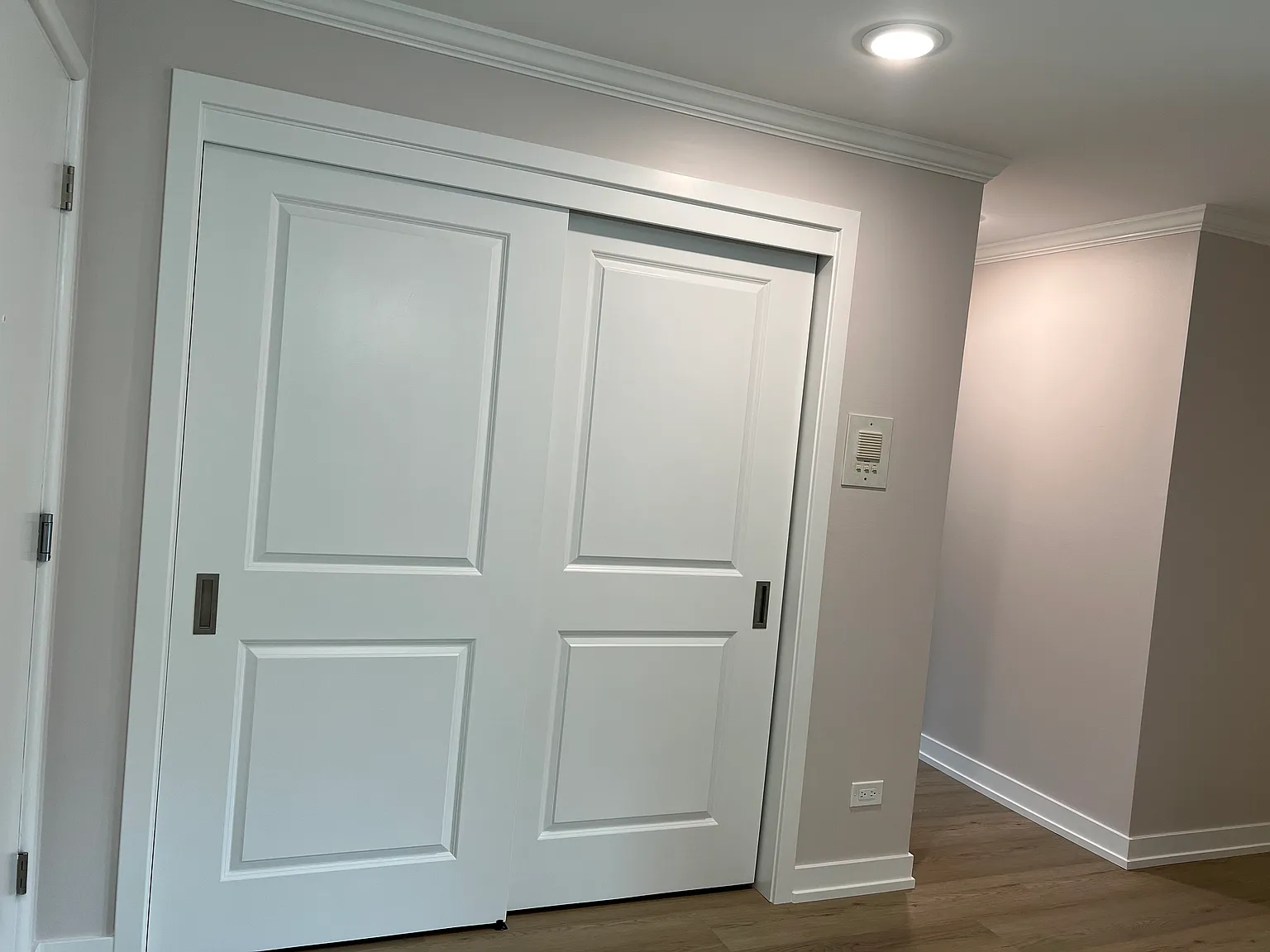 2 bed, 1130 sqft, $2,250 — Photo 2
