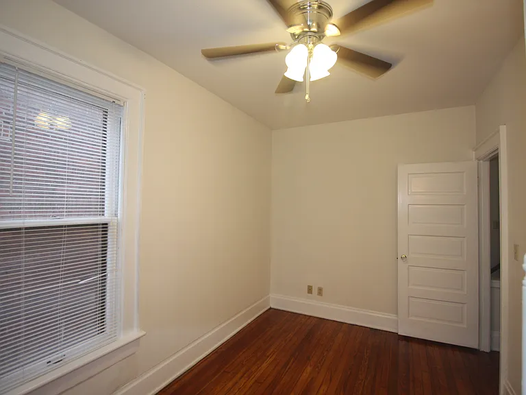 74 W Greenwood Ave — Photo 20