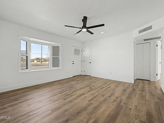3rd image of 17843 N 35TH Avenue