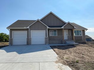 8633 E Chris St, Wichita, KS 67226