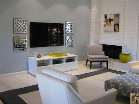 Note the living room fire place for those cool winter evenin