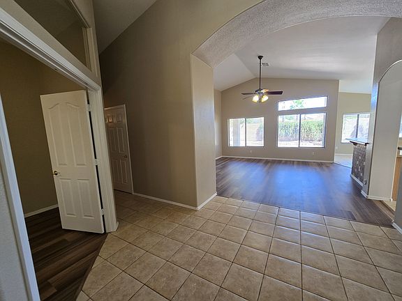 3rd image of 1074 E Cathy Dr