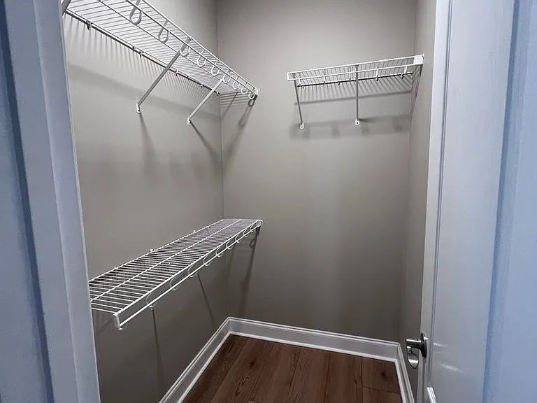 1618 Professional Pkwy — Photo 11