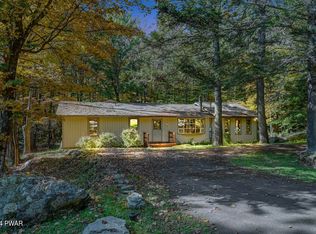 15 Hemlock Ct, Lake Ariel, PA 18436