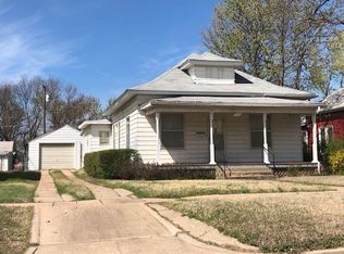 212 N Elm St, Wellington, KS 67152