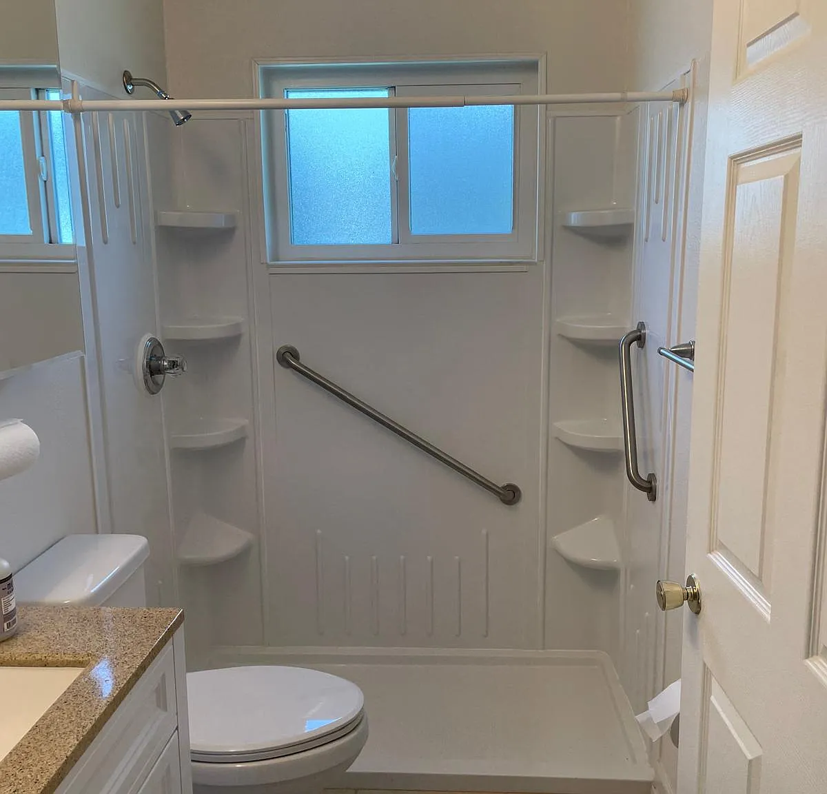 2 bed, 1256 sqft, $2,150 — Photo 3
