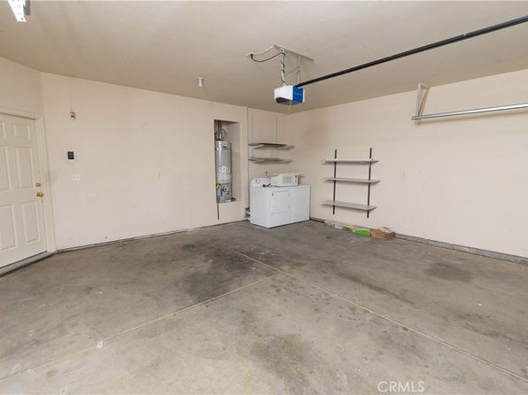 686 Gateway Cir, Merced, CA 95340