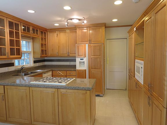 Eat-in kitchen with updated appliances