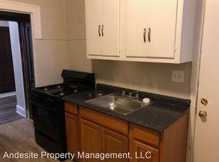 2202 Roanoke Ave, Cleveland, OH 44109