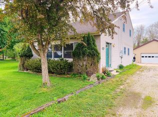 5175 Pleasant Valley Rd, Manitou Beach, MI 49253