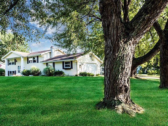 3rd image of 1508 Fruitwood Dr