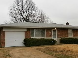 305 Southwark Ln, Saint Louis, MO