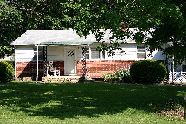 2nd image of 17349 Wyndale Rd