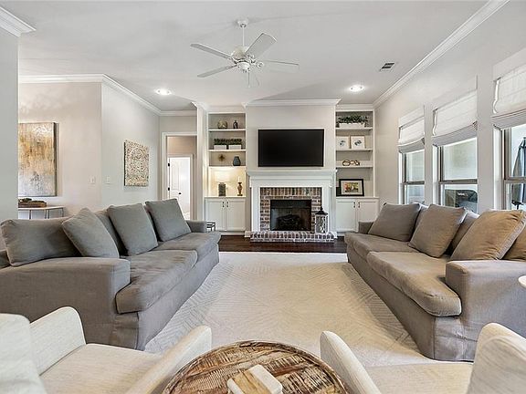 3rd image of 408 Marina Oaks Dr