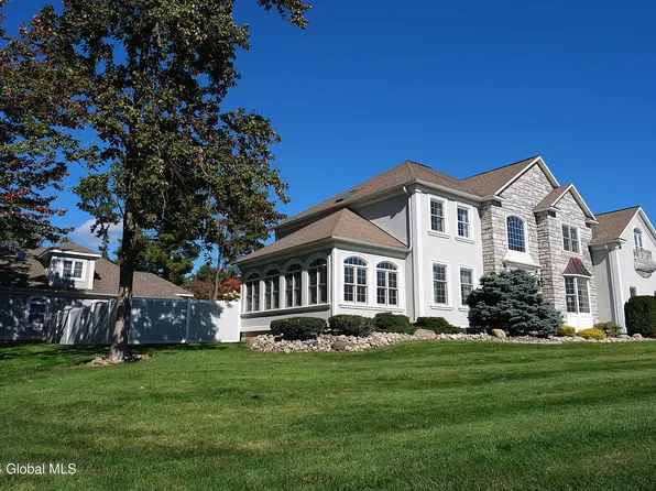 1 Carriage Hill Lane, Schenectady, NY 12303