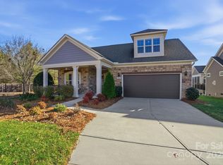 1720 Traditions Ct, Waxhaw, NC 28173