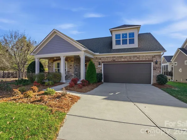 1720 Traditions Ct, Waxhaw, NC 28173