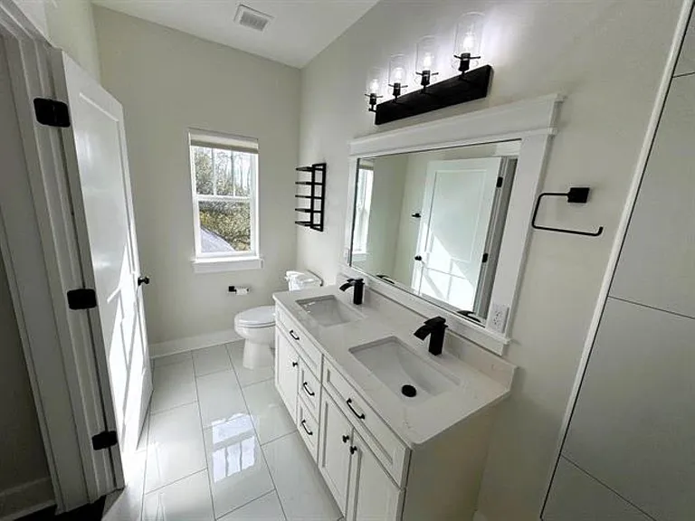 3541 Sanctuary Dr — Photo 19