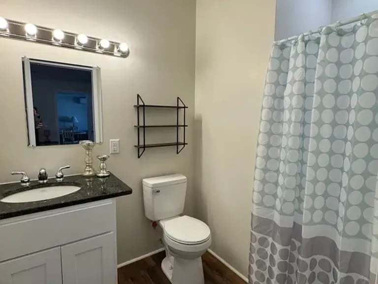 651 Hardware St — Photo 13
