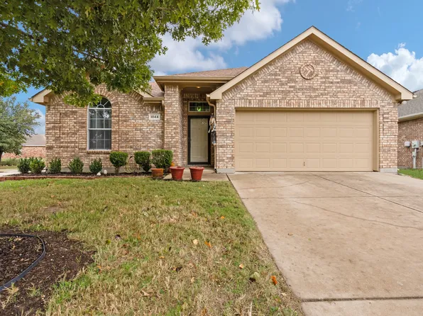 1044 Morgan Dr, Burleson, TX 76028