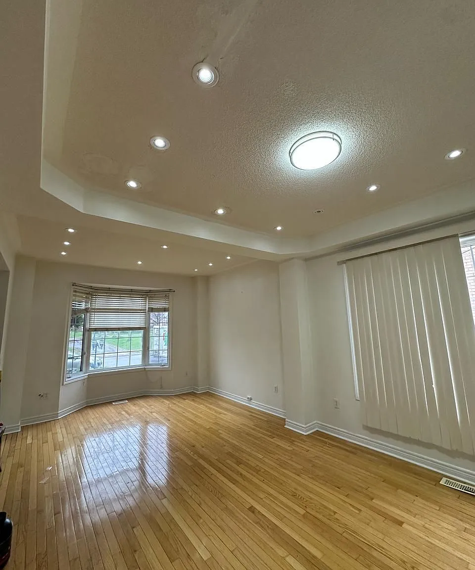 4 bed, $3,800 — Photo 2