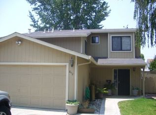 842 Washington St, Hollister, CA