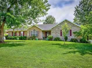 734 East Wood Drive, Columbia, IL