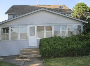 601 Short Ave, Marengo, IA