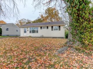 52 La Salle Dr, Decatur, IL 62521