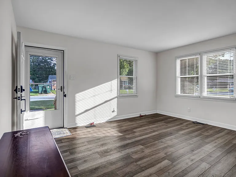 608 Brunswick Rd — Photo 8