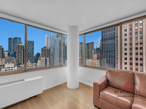 350 W 50th St APT 32I, New York, NY 10019