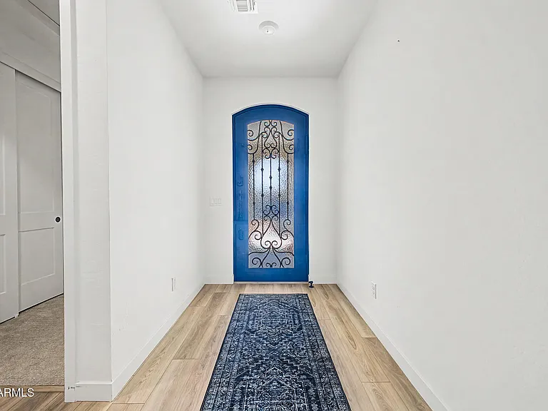 5909 S Granite St — Photo 2