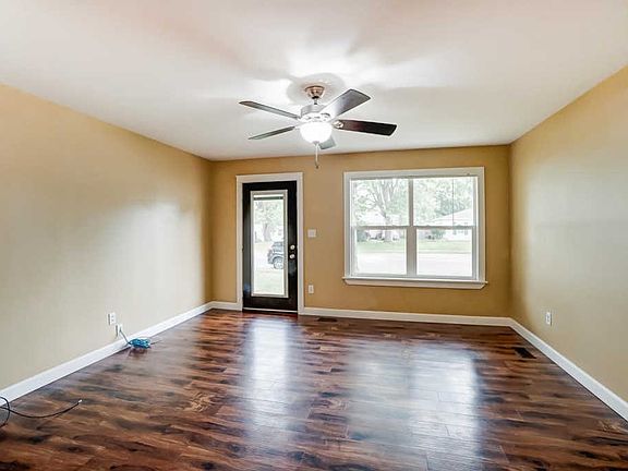 4th image of 626 Millard Dr