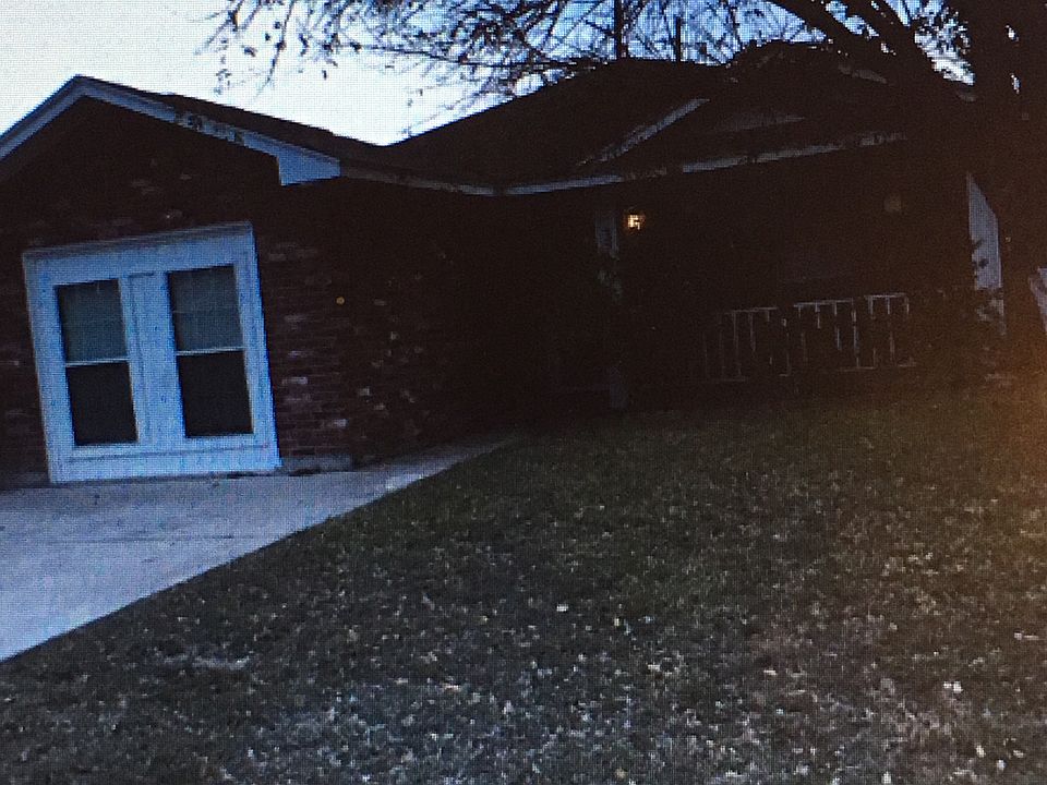 1st image of 3729 Los Alamos