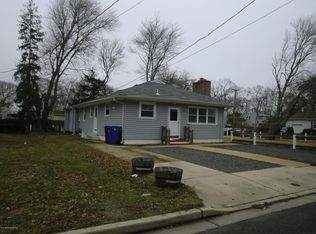2222 Adams Ave, Toms River, NJ 08753