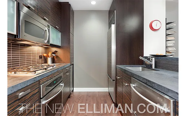 Rented by Douglas Elliman | media 31
