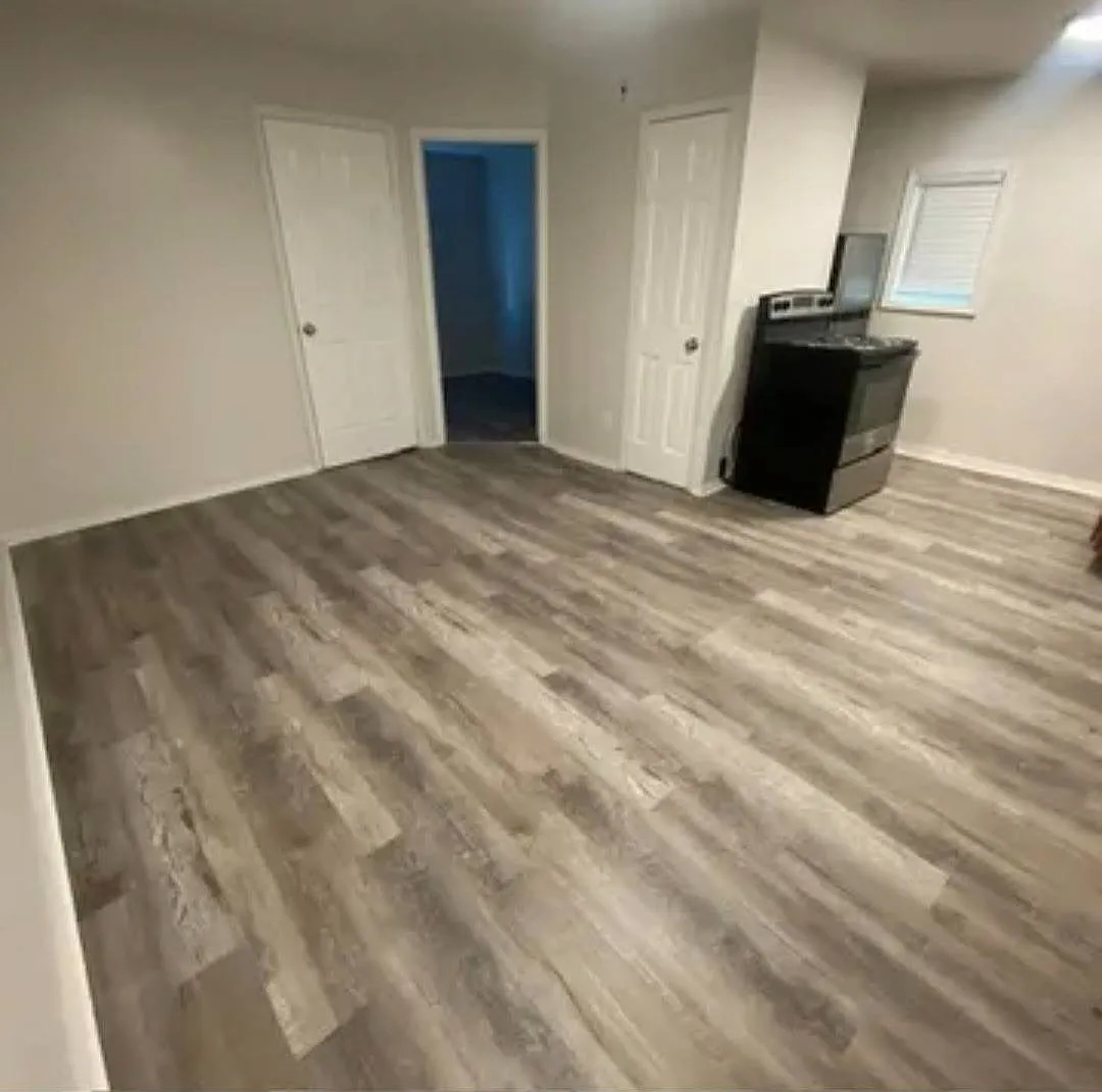 2 bed, 1.0 bath, $1,275 — Photo 2