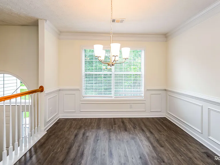 805 Lewis Ridge Cir — Photo 5