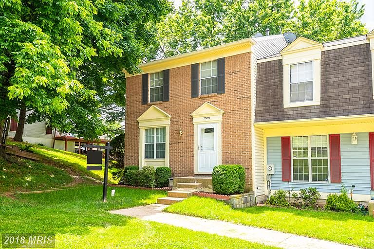 Beautiful brick front home!