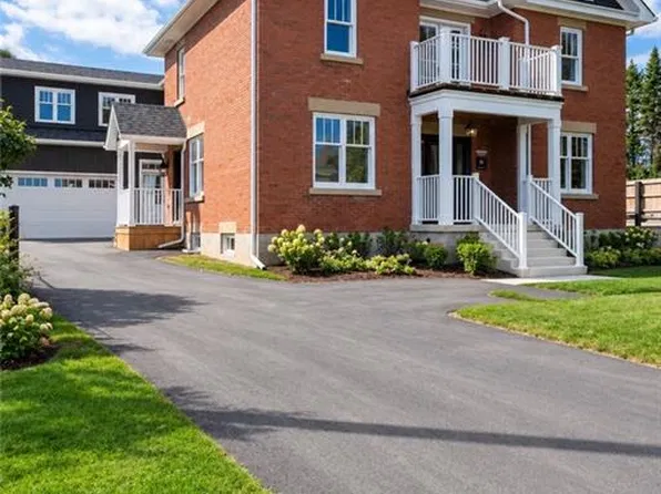 8946 Creditview Rd, Brampton, ON L6Y 0G5